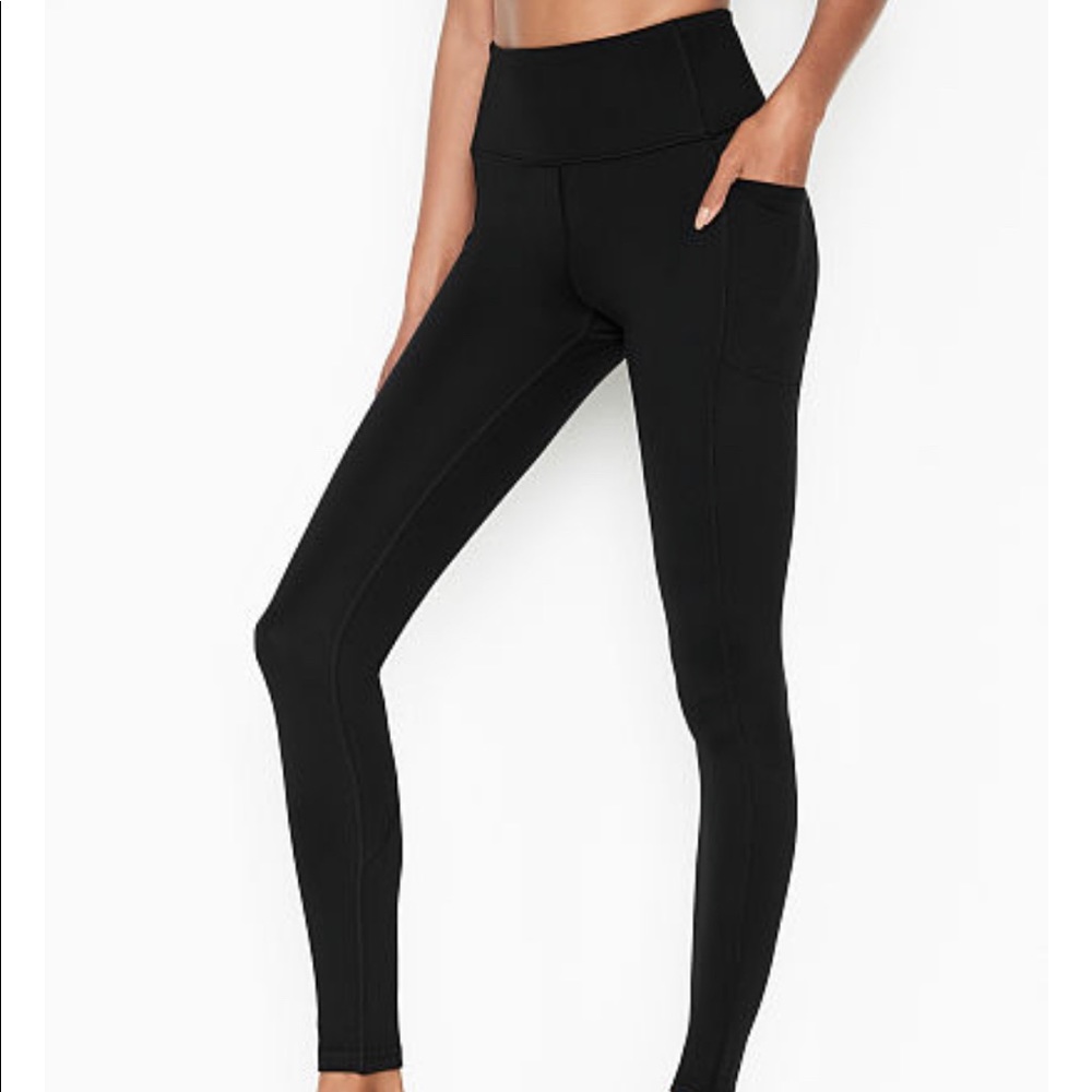 Victoria’s Secret essential legging